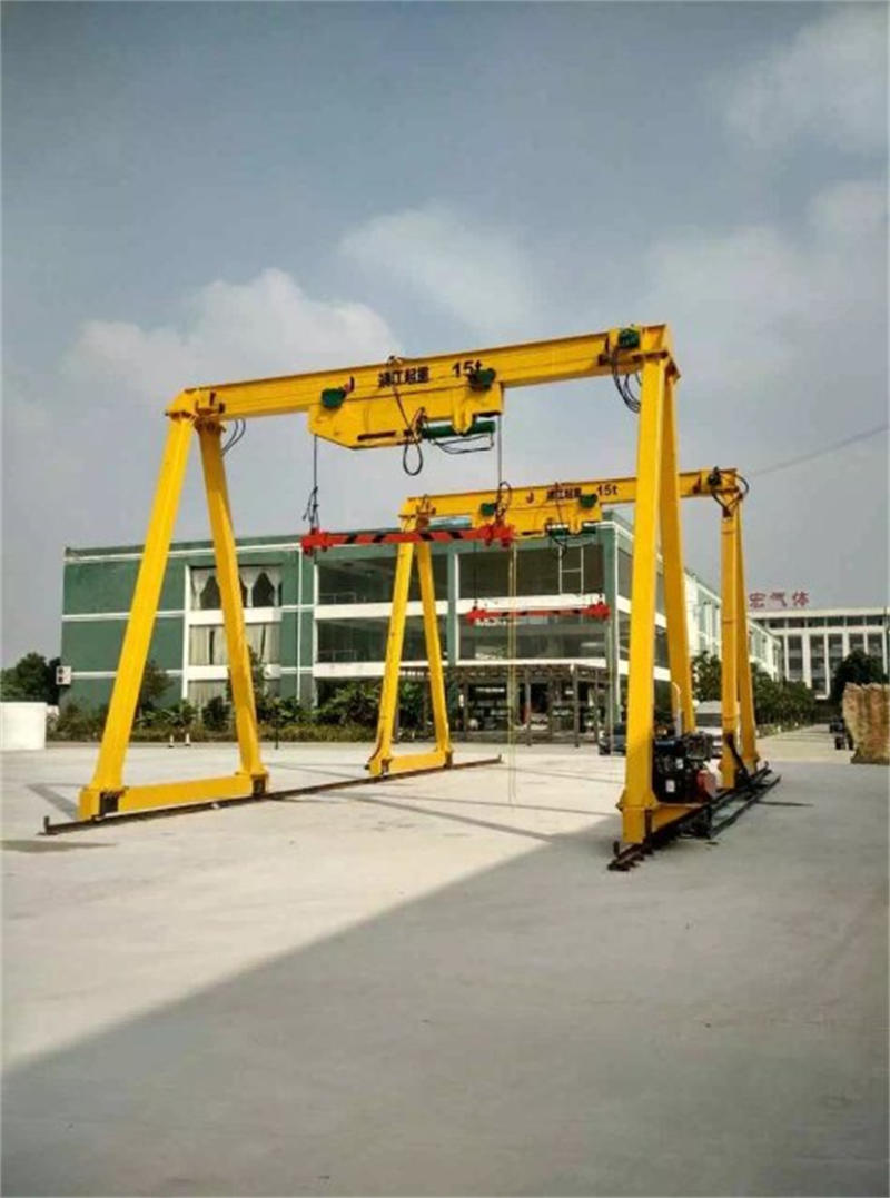 mobile gantry crane.1.jpg